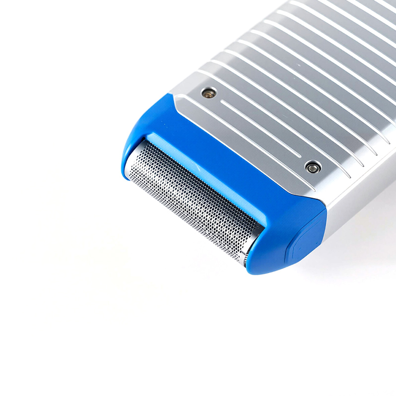 M-608 Travel Dual Trim Foil Shaver M-608 Travel Dual Trim Foil Shaver